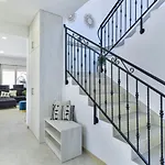 Villa Luxury With Pool,jacuzzi And Sauna 03 - By Ta Leut Agency *