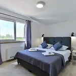 Luxury With Pool,jacuzzi And Sauna 03 - By Ta Leut Agency * Privlaka