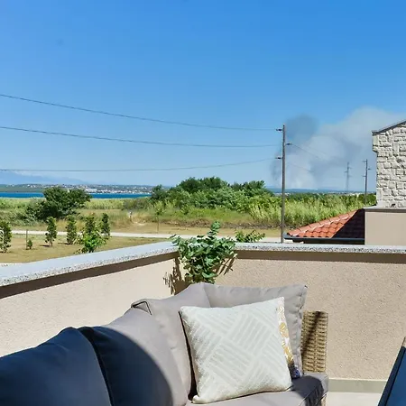 Luxury With Pool,jacuzzi And Sauna 03 - By Ta Leut Agency Villa