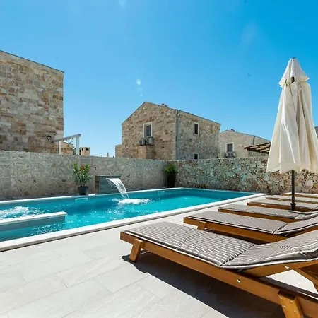 Luxury With Pool,jacuzzi And Sauna 03 - By Ta Leut Agency Villa *