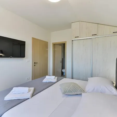 Luxury With Pool,jacuzzi And Sauna 03 - By Ta Leut Agency Villa *