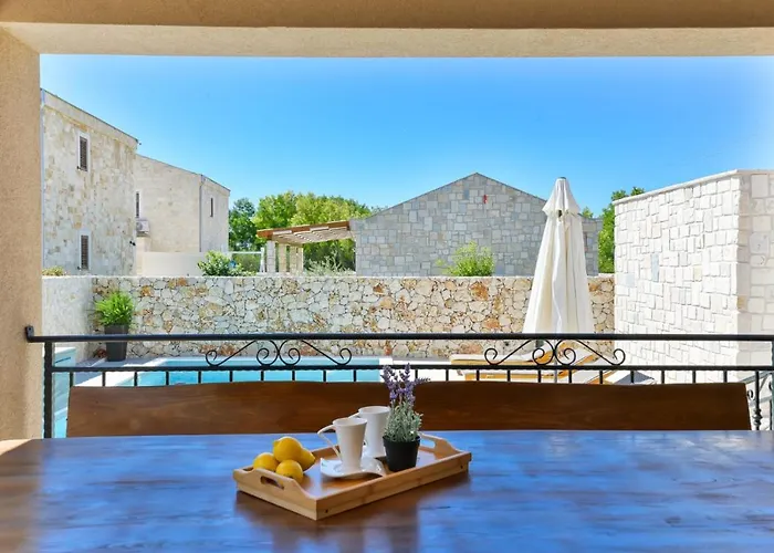 Luxury With Pool,jacuzzi And Sauna 03 - By Ta Leut Agency Villa