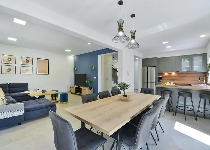 Luxury With Pool,jacuzzi And Sauna 03 - By Ta Leut Agency Villa *