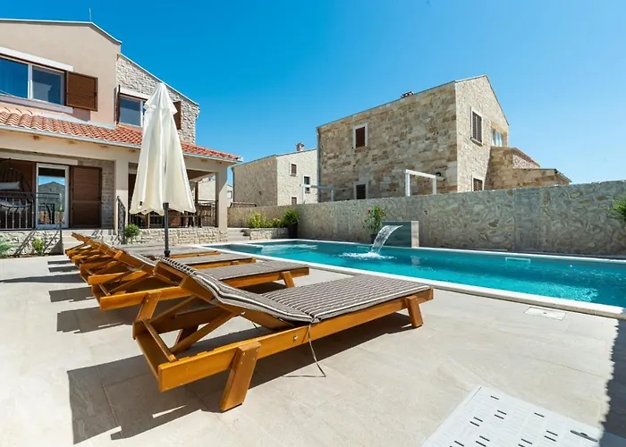 Luxury With Pool,jacuzzi And Sauna 03 - By Ta Leut Agency * Privlaka (Zadar)