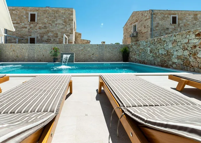Luxury With Pool,jacuzzi And Sauna 03 - By Ta Leut Agency Privlaka (Zadar)